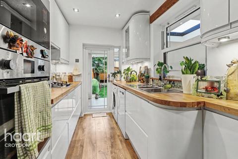 2 bedroom terraced house for sale, Davidson Road, Croydon