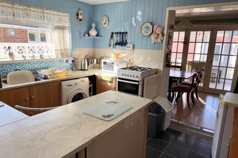 3 bedroom detached bungalow for sale, Southbourne Avenue, Holbury, Southampton, Hampshire, SO45