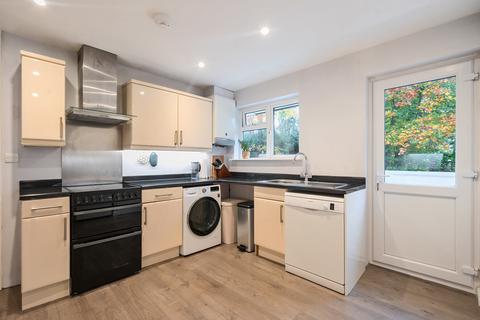 undefined, Leavesden Road, Weybridge, KT13