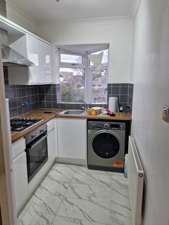 1 bedroom maisonette to rent, Willow Walk, Sutton SM3