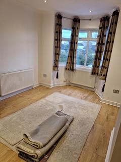 1 bedroom maisonette to rent, Willow Walk, Sutton SM3