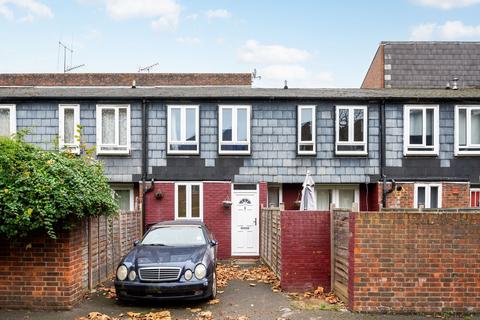 Langdale Close, Elephant and Castle, London, SE17