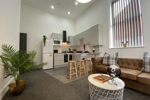 undefined, Holmes Street, L8 0RH,