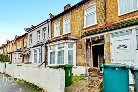 2 bedroom terraced house for sale, Alexandra Road, London