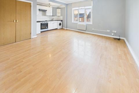 Studio for sale, Hencroft Street South, Slough, Berkshire, SL1