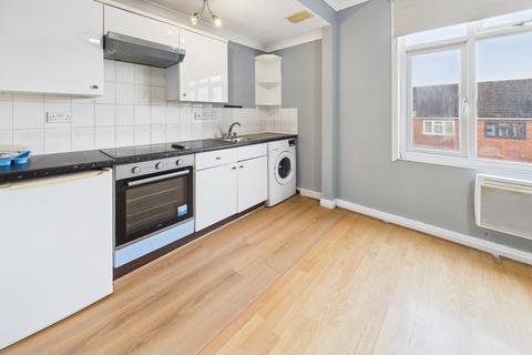 Studio for sale, Hencroft Street South, Slough, Berkshire, SL1