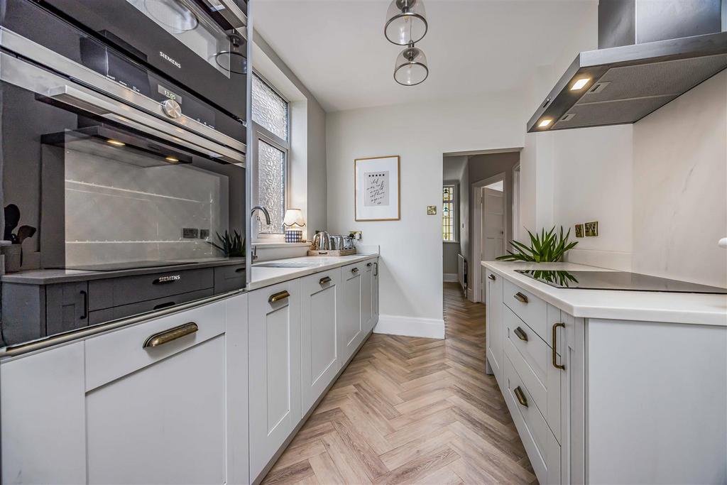 11 Torrington Road, Portsmouth-Small-Portico Market