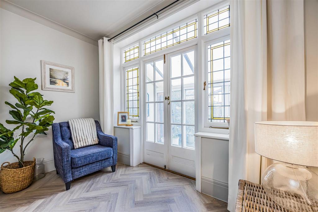 11 Torrington Road, Portsmouth-Small-Portico Market