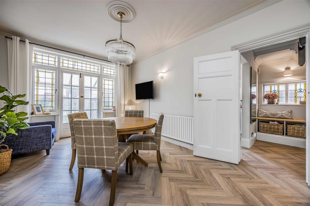 11 Torrington Road, Portsmouth-Small-Portico Market