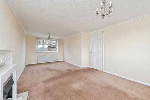 3 bedroom semi-detached house for sale, Knaresborough Drive, West Yorkshire HD2