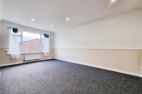 2 bedroom maisonette to rent, Scott Avenue, Gillingham ME8