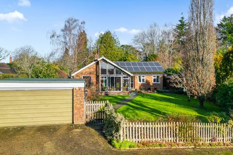 4 bedroom detached bungalow for sale, Corseley Road, Groombridge, TN3