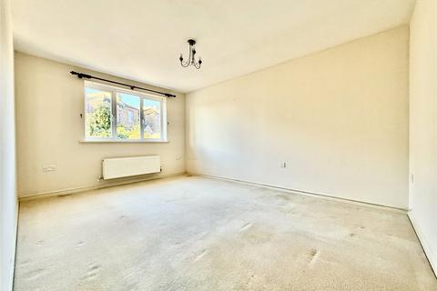3 bedroom semi-detached house for sale, Fiennes Close, Old Town, Eastbourne, BN21