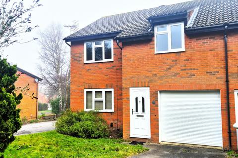 2 bedroom maisonette to rent, HARBOURNE GARDENS, SO30