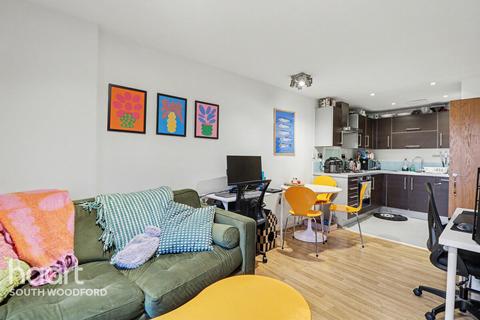 1 bedroom flat for sale, Jubilee Court, South Woodford