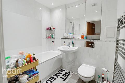 1 bedroom flat for sale, Jubilee Court, South Woodford