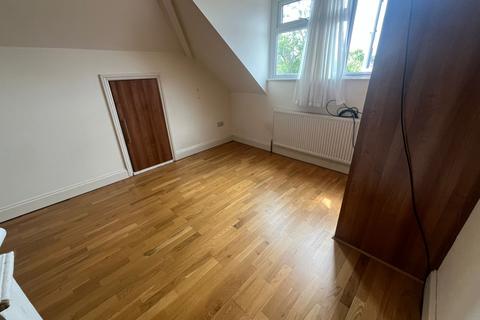 1 bedroom flat to rent, Greenford Road, UB6 8RF