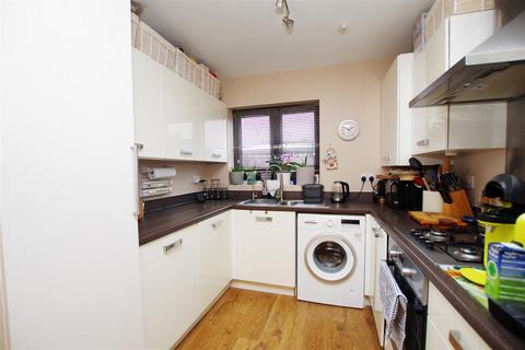 undefined, Rylands Way, Swindon SN4