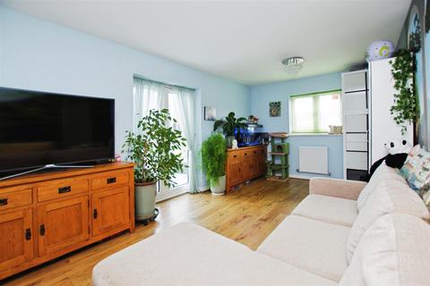 undefined, Rylands Way, Swindon SN4