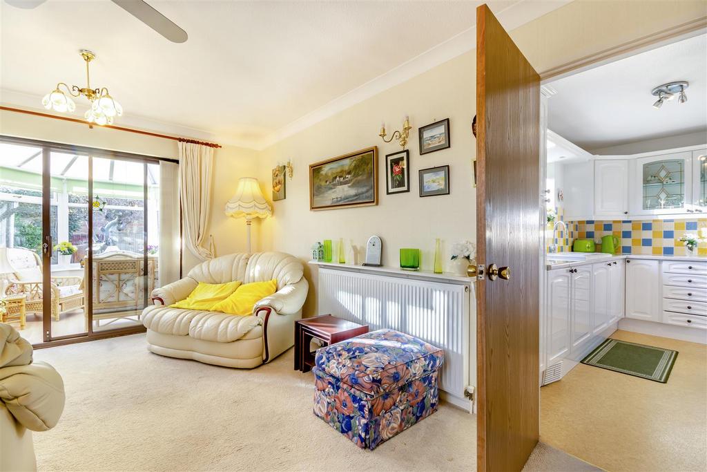 8674669-interior13.jpg