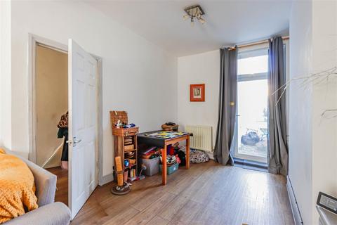 3 bedroom terraced house for sale, Lombard Street, Barry