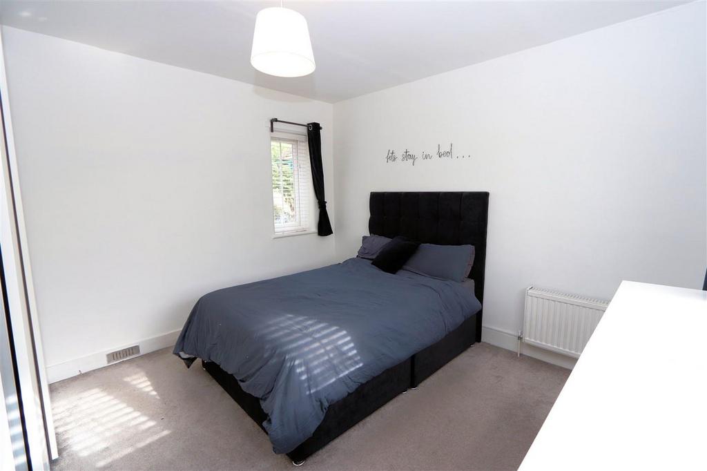 M R Cottages 9