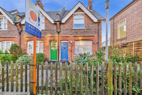 undefined, Station Approach, Coulsdon CR5