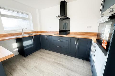 2 bedroom apartment for sale, Augusta Court, Wallsend