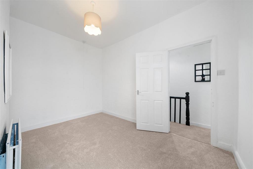 Bedroom 2c.jpg