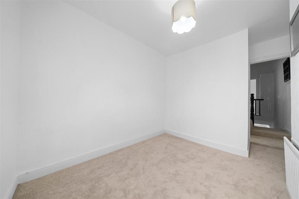 Bedroom 3a.jpg