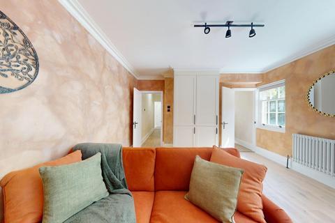 2 bedroom flat to rent, Caledonian Road, London N1