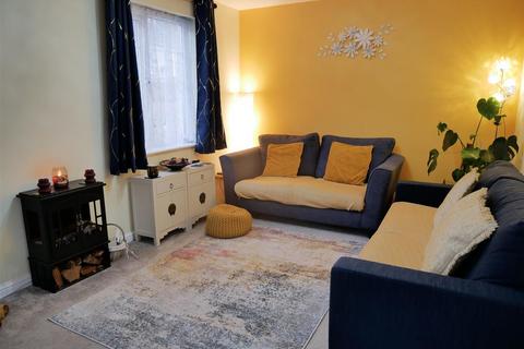 3 bedroom semi-detached house for sale, Shelburne Road, Calne