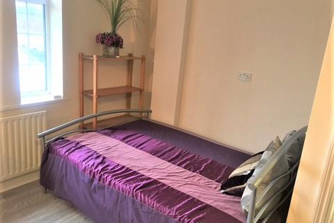undefined, Vicarage Farm Road, Hounslow TW5