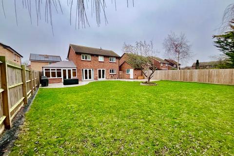 undefined, Sunridge Close, Newport Pagnell