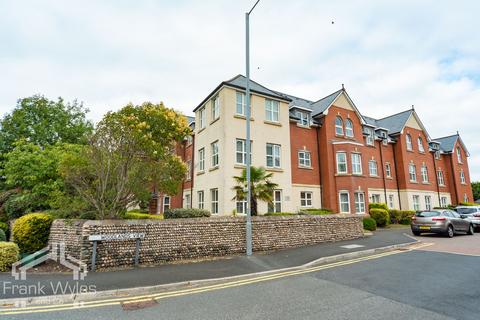 2 bedroom flat for sale, Woodlands View, Lytham St. Annes, Lancashire
