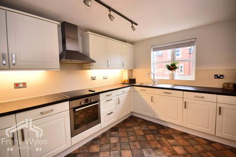 2 bedroom flat for sale, Woodlands View, Lytham St. Annes, Lancashire