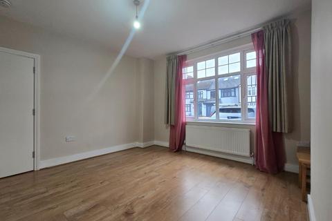 3 bedroom terraced house to rent, Greenway, Kenton, Harrow