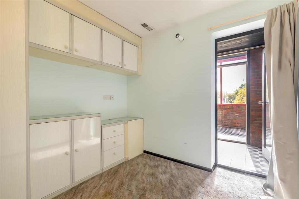 8666455-interior28.jpg