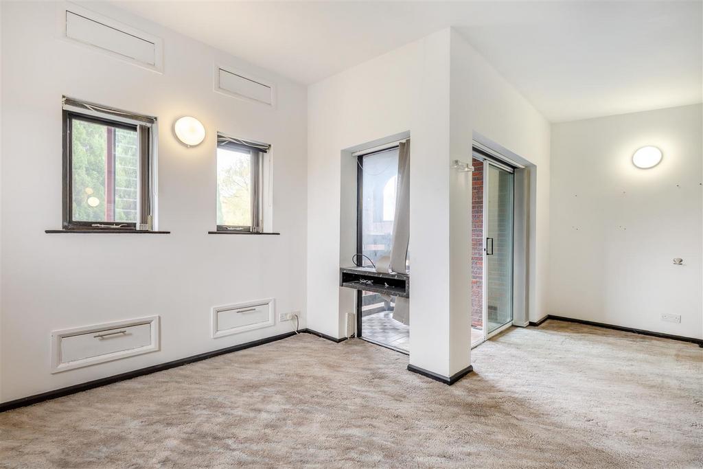 8666455-interior14.jpg