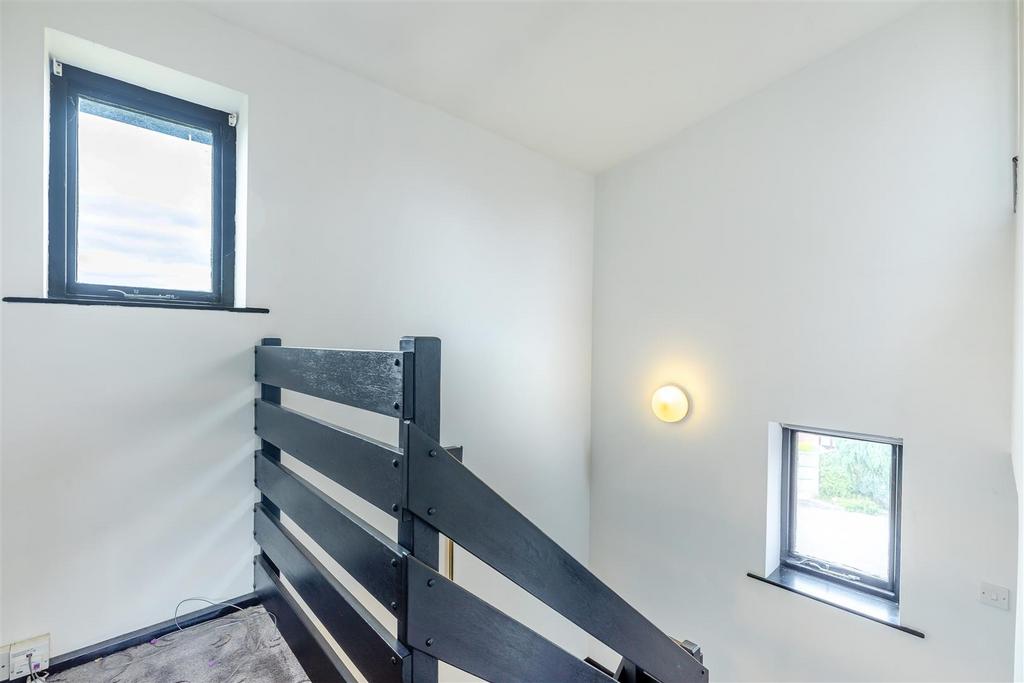 8666455-interior10.jpg