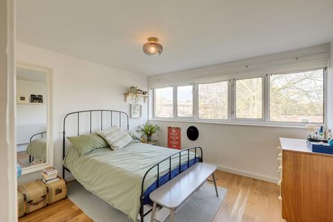 2 bedroom flat for sale, Cordwell Road, Hither Green, SE13