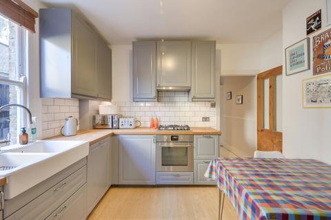 2 bedroom flat for sale, Leahurst Road, Hither Green, SE13