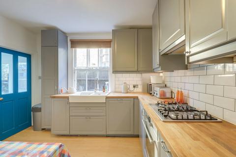 2 bedroom flat for sale, Leahurst Road, Hither Green, SE13