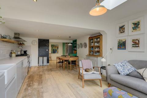 4 bedroom terraced house for sale, Knowles Hill Crescent, Hither Green, SE13