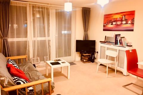 1 bedroom flat to rent, St. Johns Road, Isleworth TW7