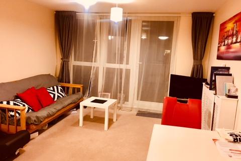 1 bedroom flat to rent, St. Johns Road, Isleworth TW7