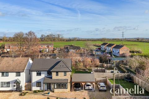 undefined, Curtis Orchard, Melksham SN12