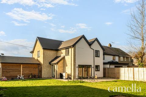 undefined, Curtis Orchard, Melksham SN12