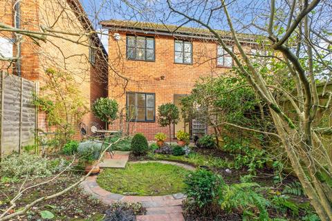 undefined, Bell Close, Beaconsfield, Buckinghamshire, HP9 1AT