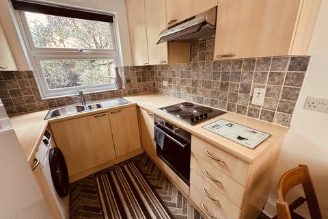 2 bedroom flat to rent, Sussex Way, London N7